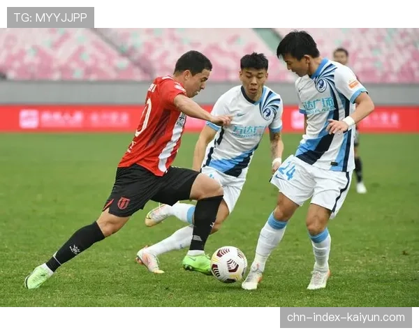 成都蓉城耐心拆解对手防线，稳步上升xG累积曲线显成熟度